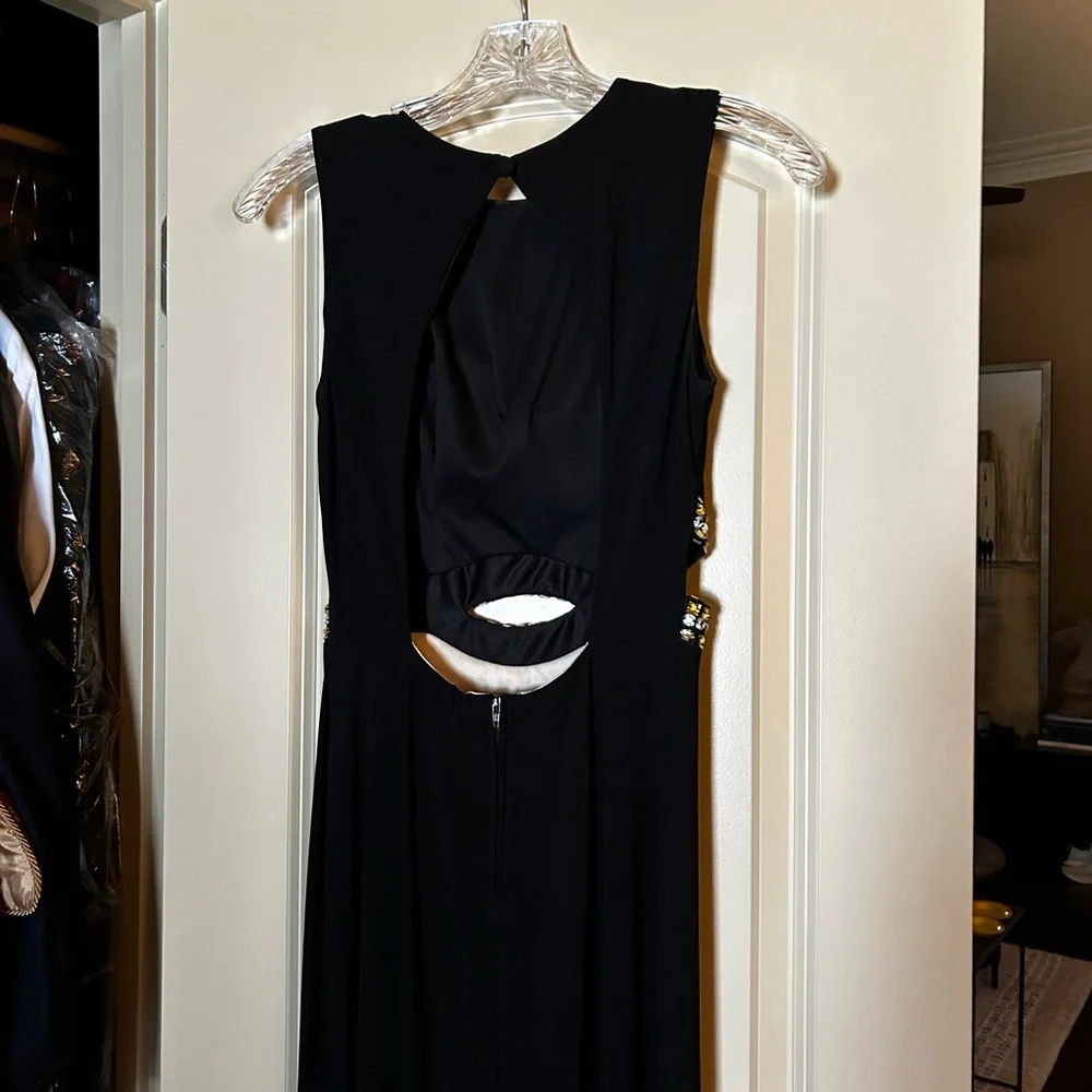 Black formal dress with cutouts - Picture 4 of 6